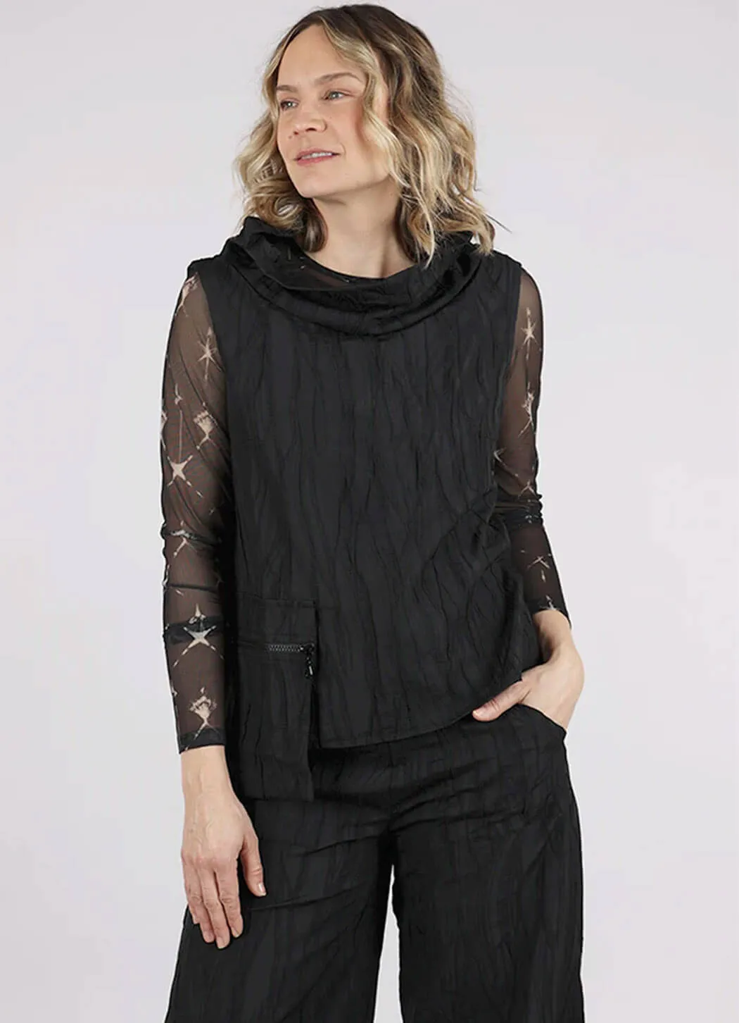 Kozan Aris Vest modern feel