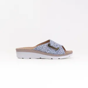 La Plume Agua (Women's) - Grey Snake Chill Steps La Plume Agua (Women's) - Grey Snake Pool Day