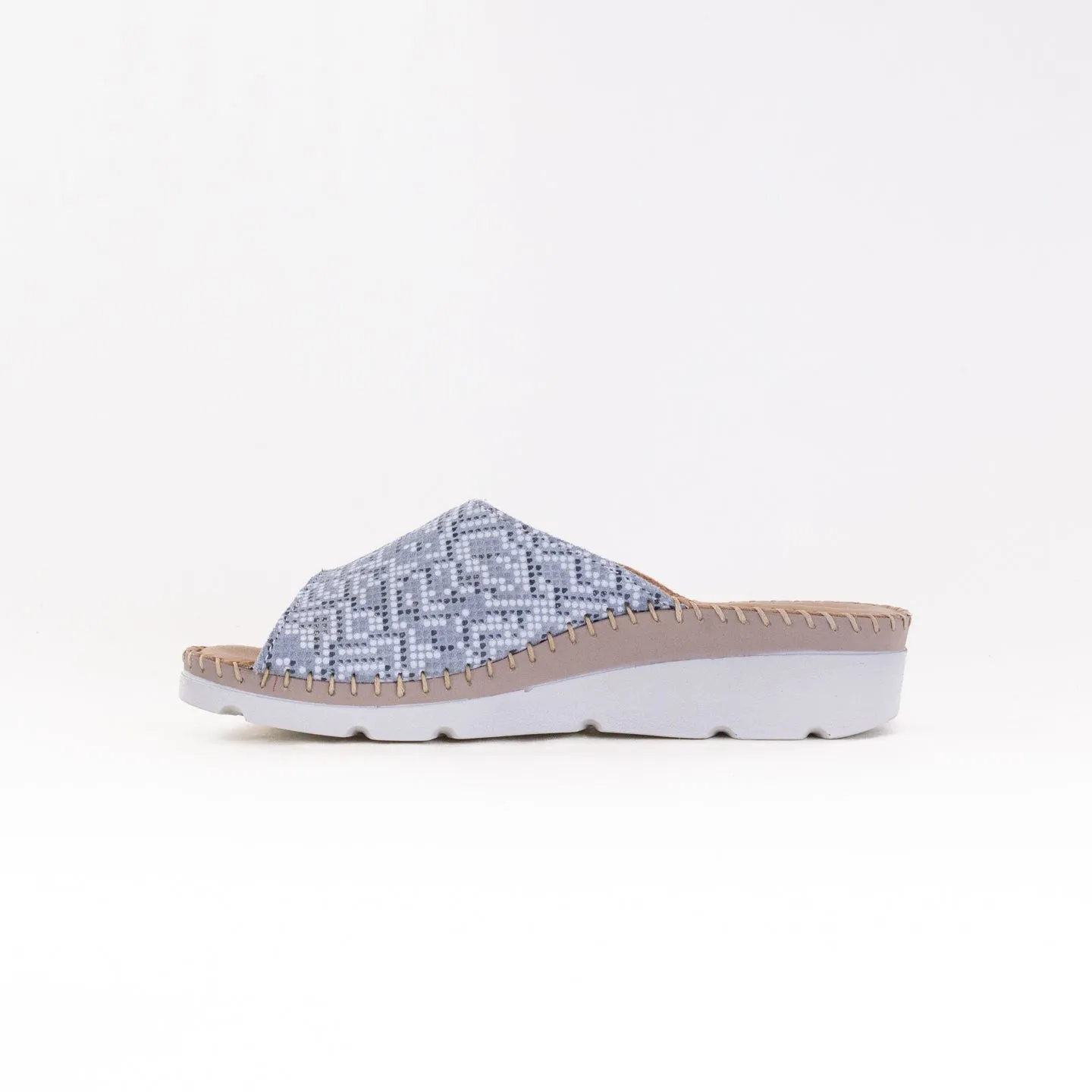 La Plume Agua (Women's) - Grey Snake Step Calm