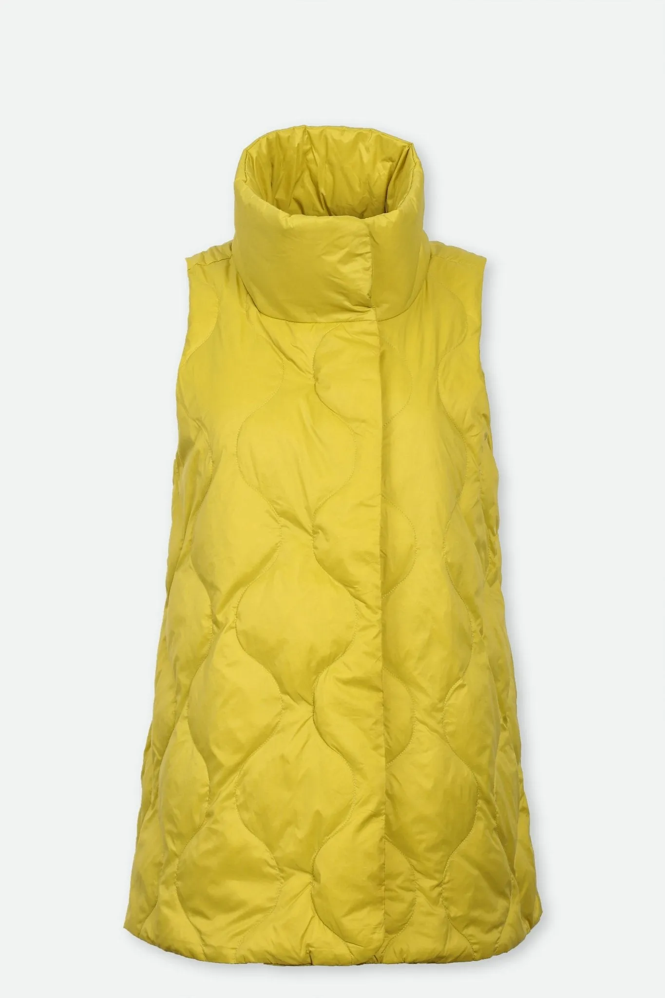 LA ROCHE VEST IN LIGHTWEIGHT GOOSE DOWN snow trail