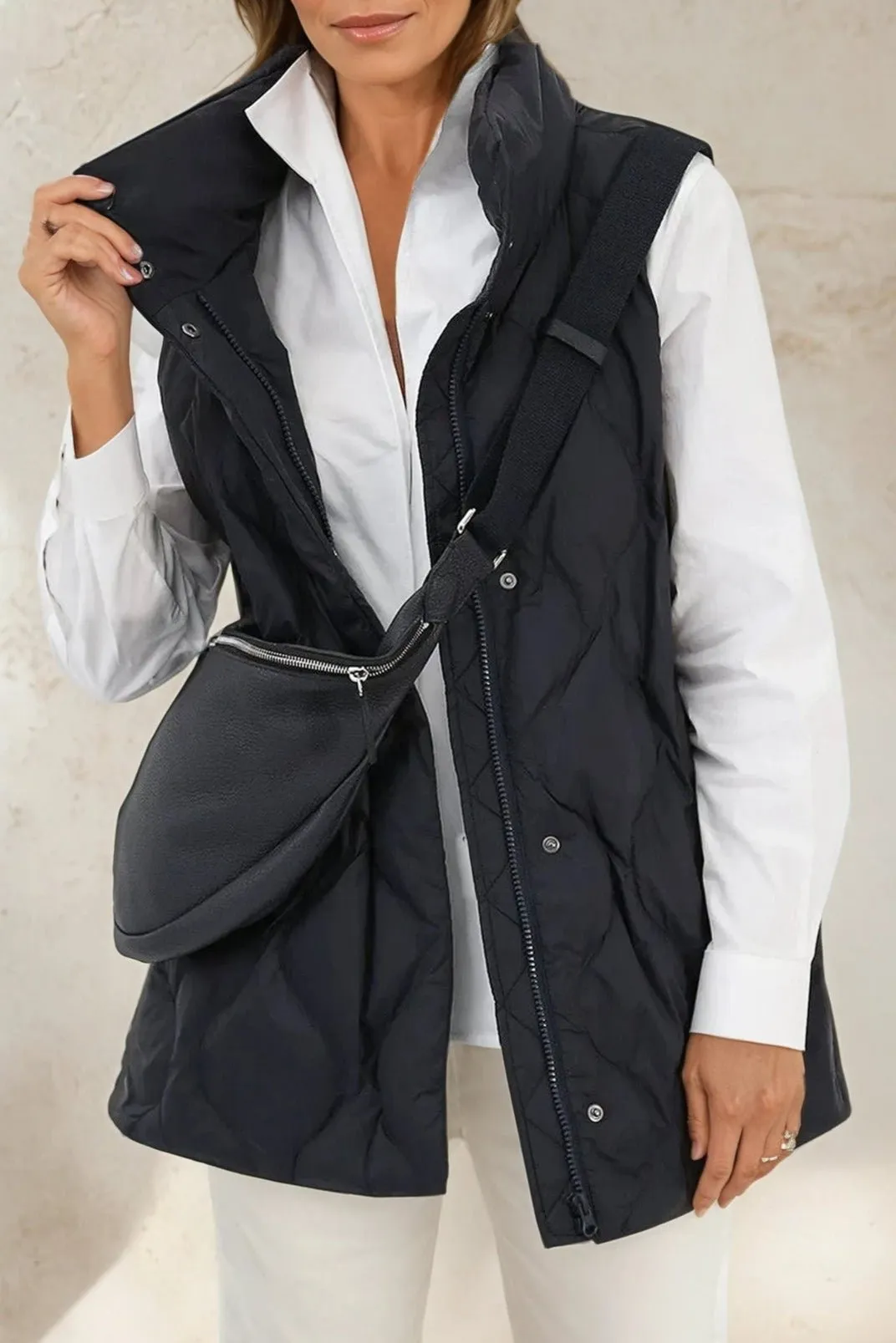 LA ROCHE VEST IN LIGHTWEIGHT GOOSE DOWN night mode
