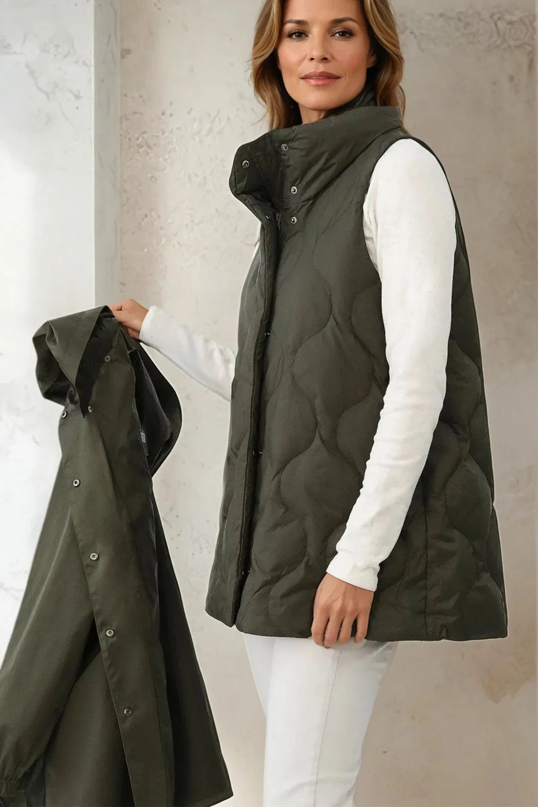 LA ROCHE VEST IN LIGHTWEIGHT GOOSE DOWN soft touch