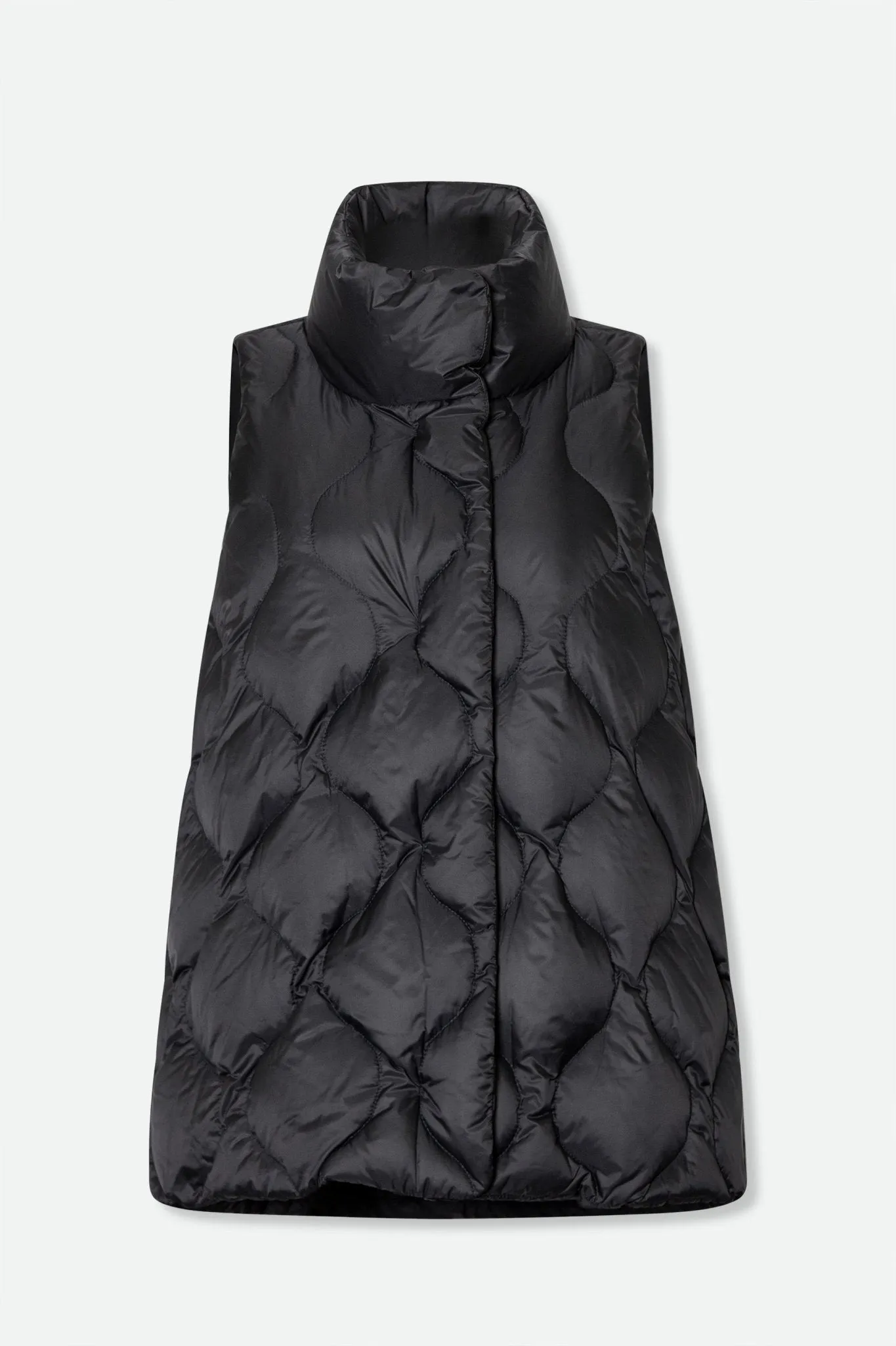LA ROCHE VEST IN LIGHTWEIGHT GOOSE DOWN slick vibe