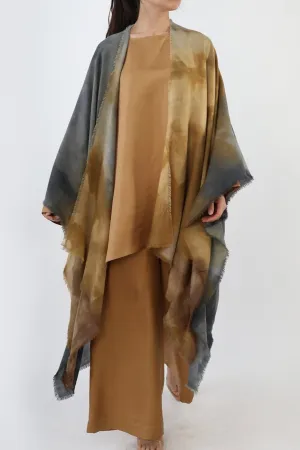 LANAI CARRIAGI CASHMERE LONG CAPE WRAP IN HAND-DYED MARONE GRIGGIO cabin retreat LANAI CARRIAGI CASHMERE LONG CAPE WRAP IN HAND-DYED MARONE GRIGGIO refined edge