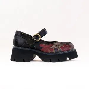 L'Artiste Busybee (Women's) - Black Multi soft footbed L'Artiste Busybee (Women's) - Black Multi rough path