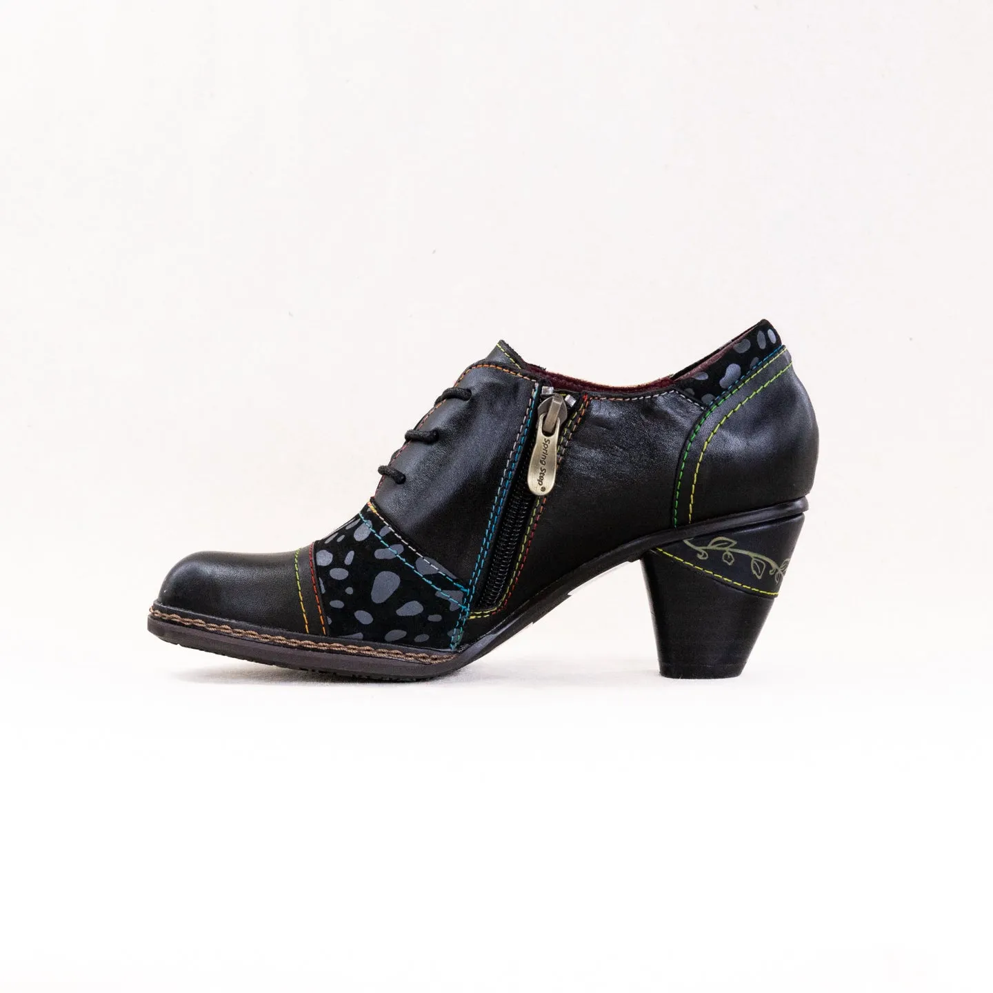 L'Artiste Huntera (Women's) - Black Multi outdoor walk