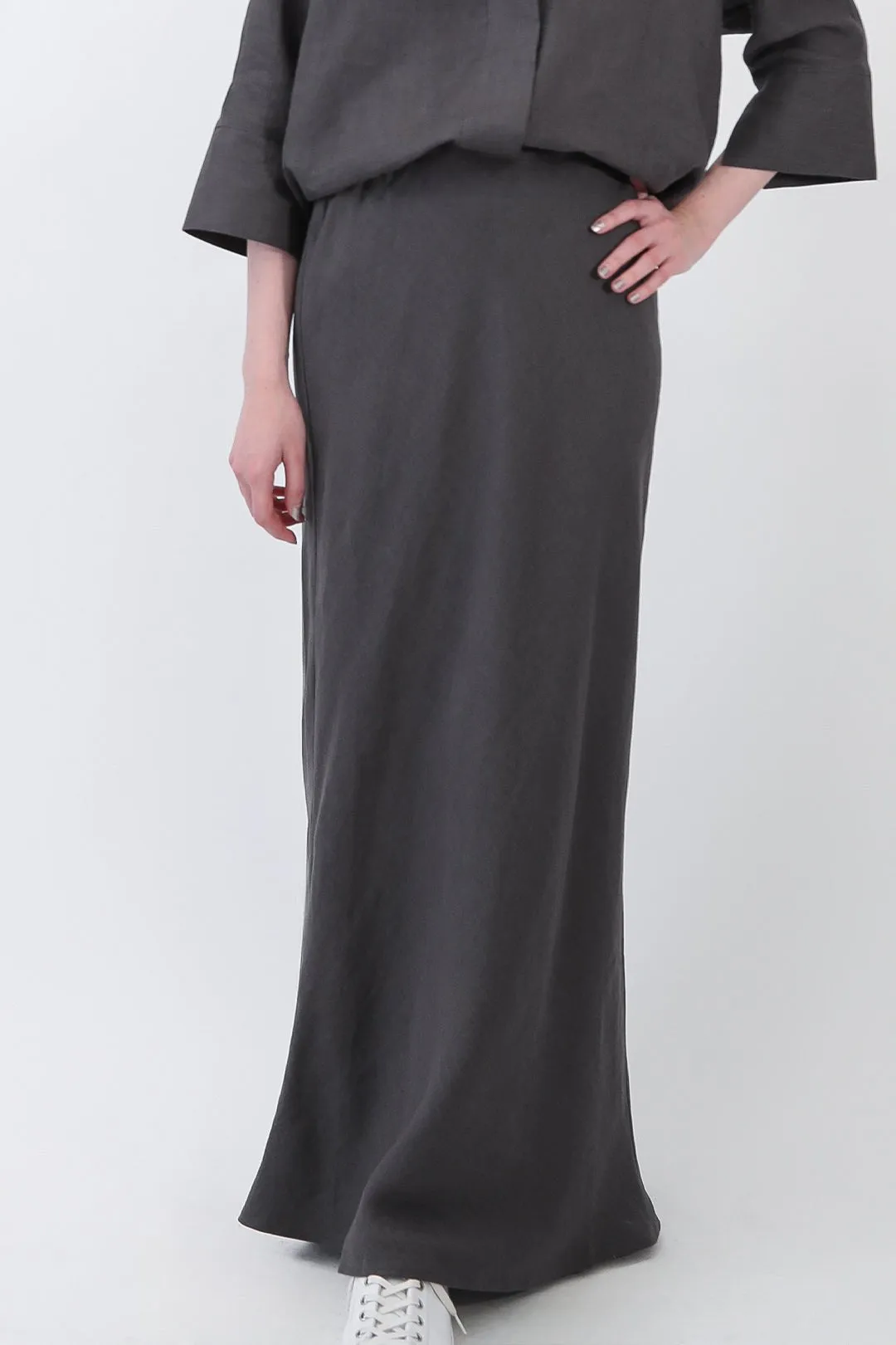 LEONORA BIAS SKIRT IN ITALIAN LINEN sensory flow