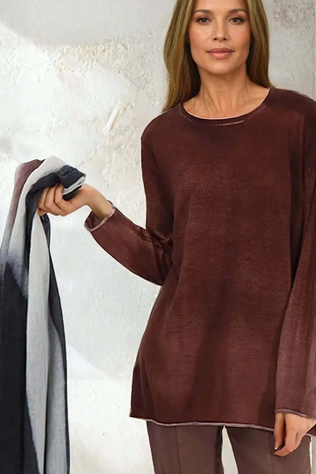 MATTIA RELAXED CREW IN HAND-DYED CASHMERE travel ease