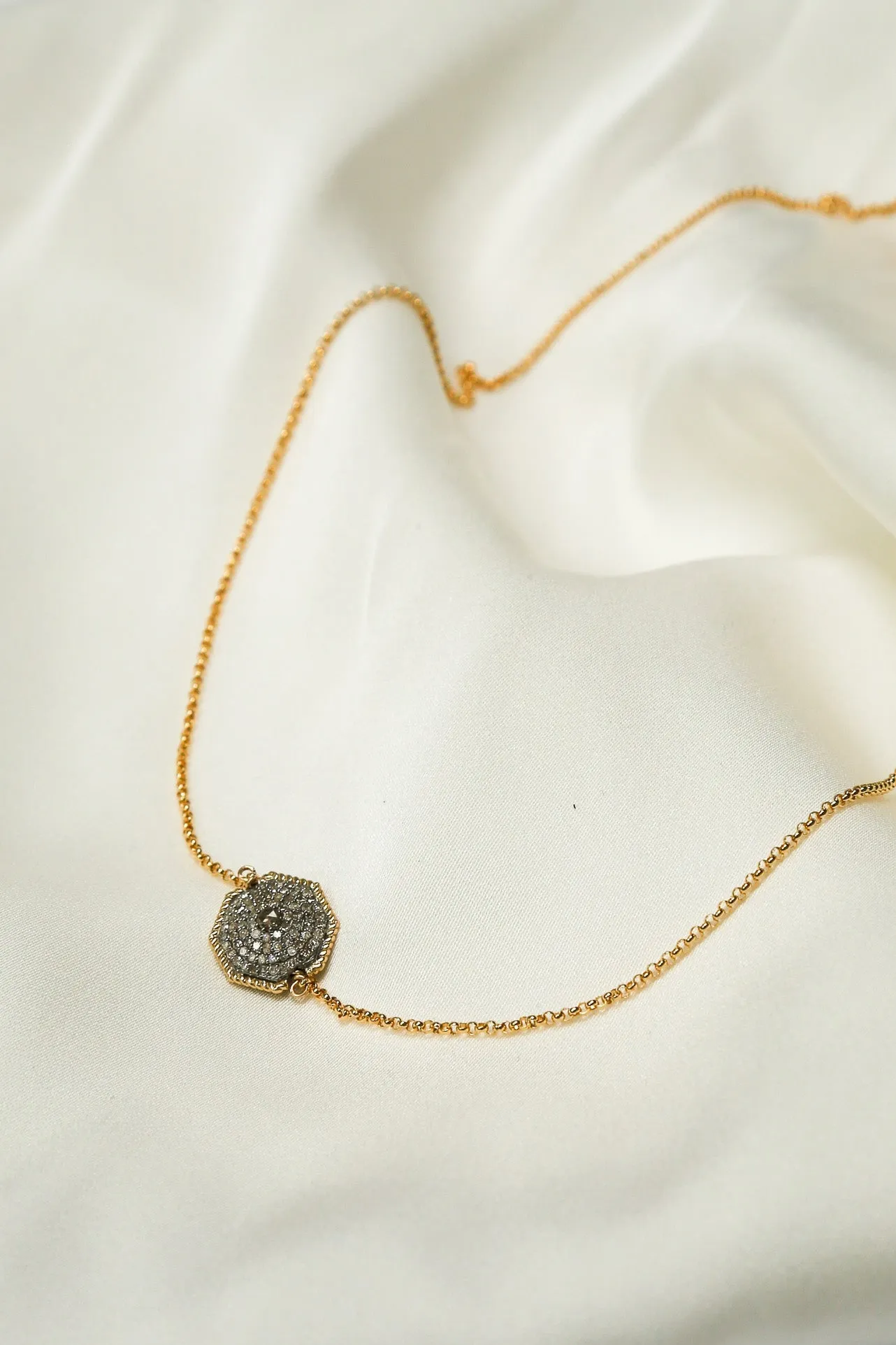 MIA DIAMOND HEX BEAD NECKLACE ethnic glam