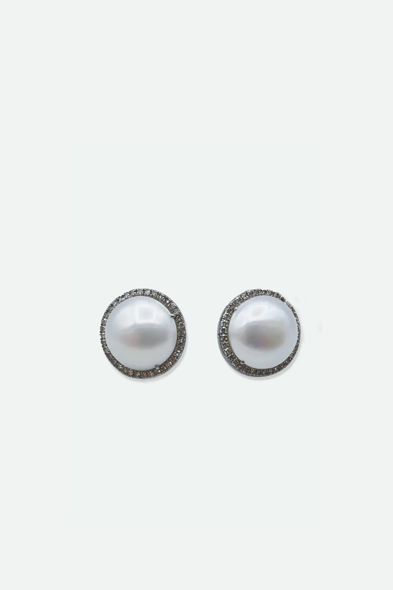 MOTHER OF PEARL AND DIAMOND STUD glam edit