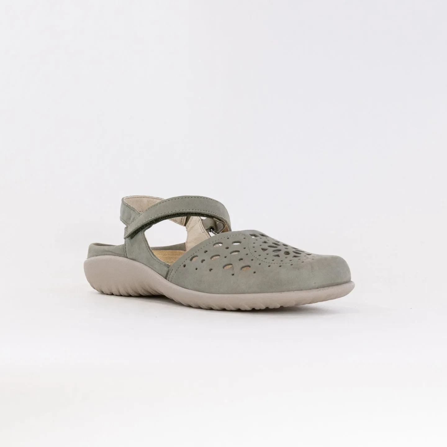 Naot Arataki (Women's) - Sage track master