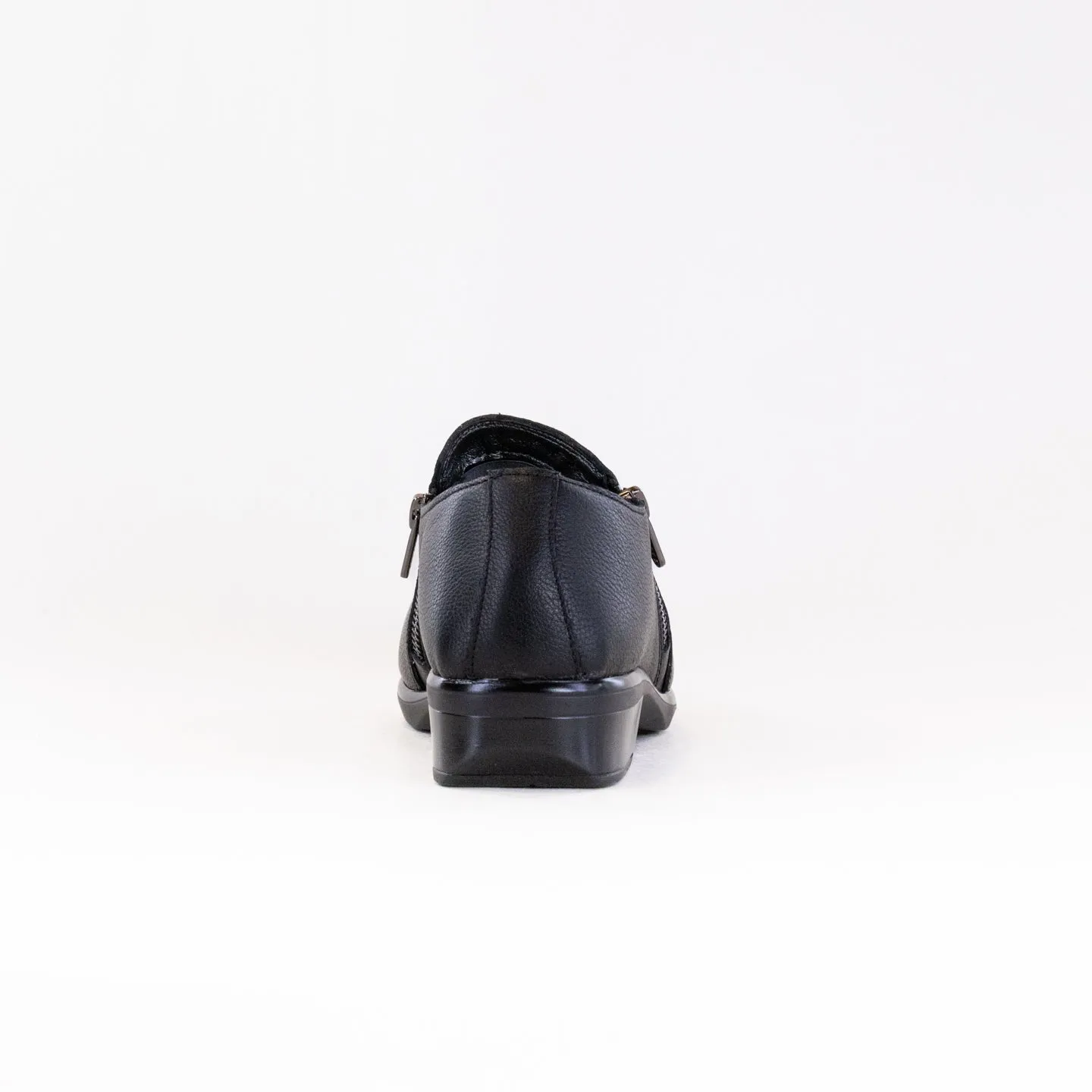 Naot Autan (Women's) - Black Soft Leather quality craftsmanship