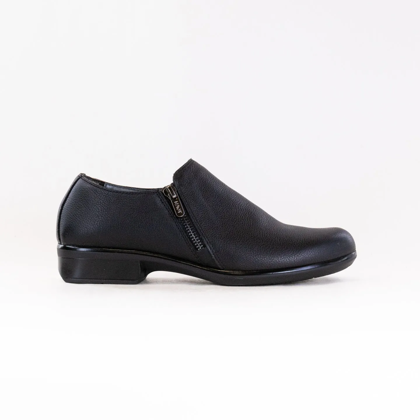 Naot Autan (Women's) - Black Soft Leather half sizes