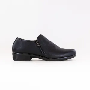 Naot Autan (Women's) - Black Soft Leather slip-on design Naot Autan (Women's) - Black Soft Leather half sizes