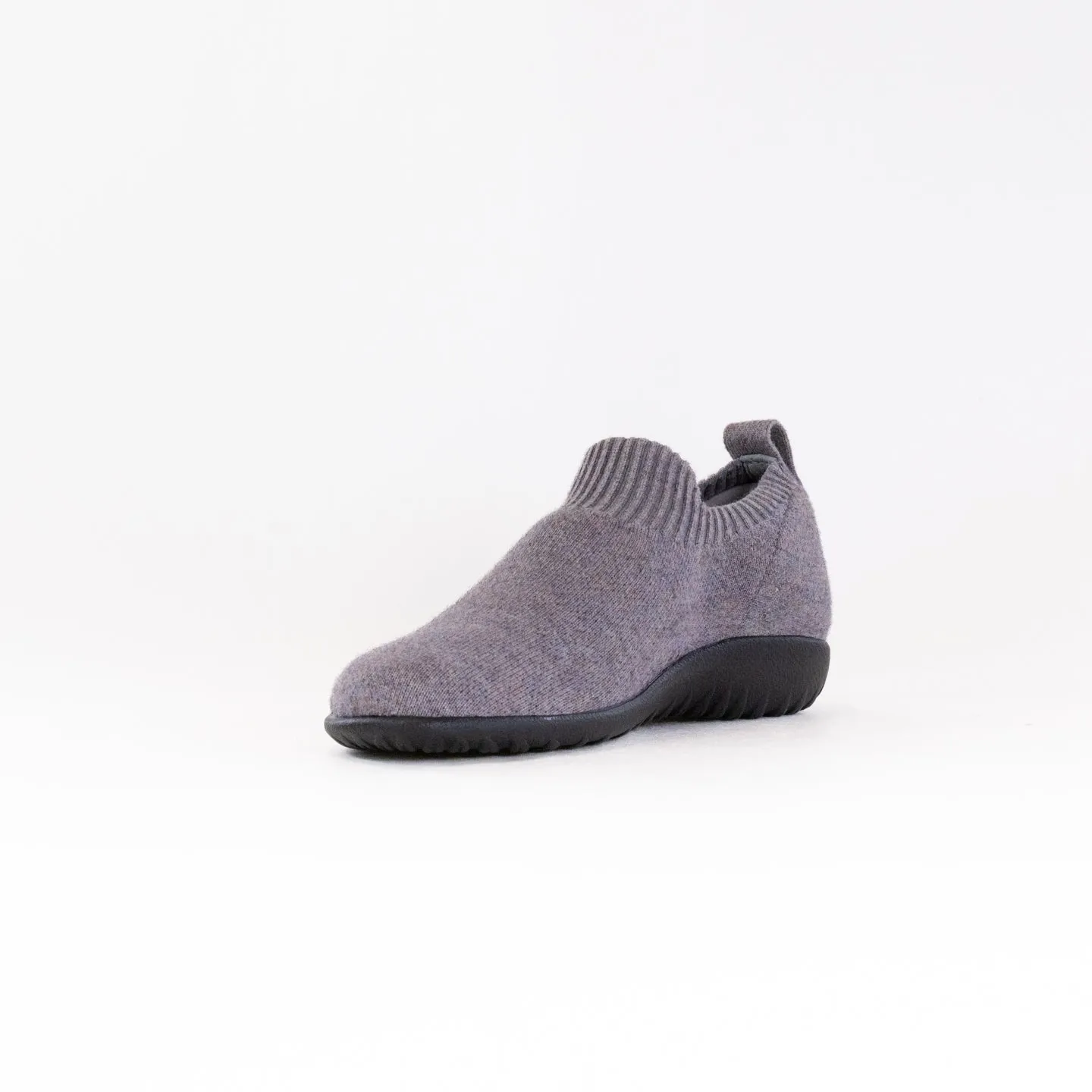 Naot Nuku (Women's) - Gray Knit W/ Black driving shoes
