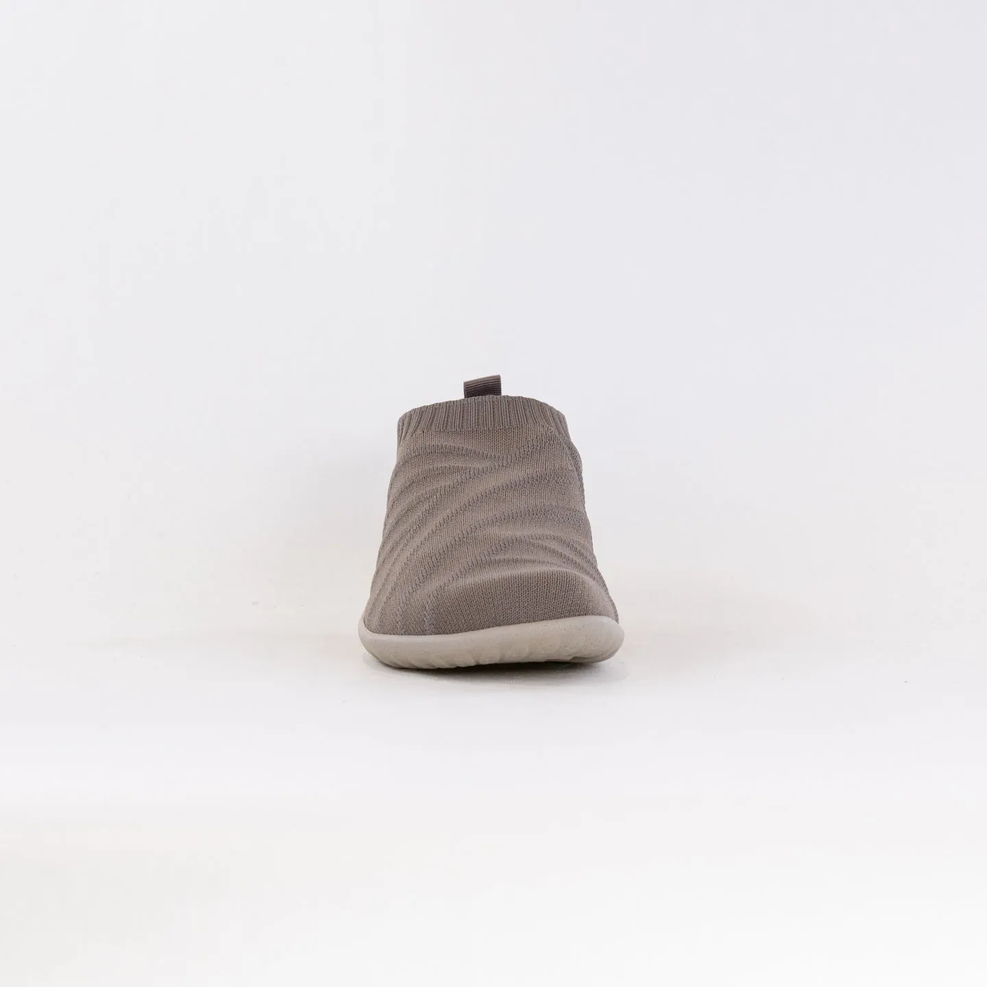 Naot Okahu (Women's) - Taupe road comfort