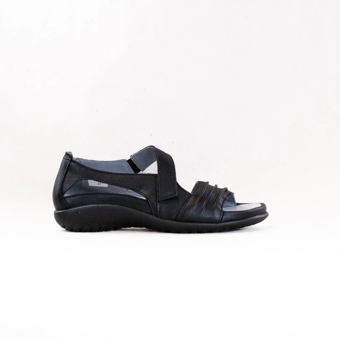 Naot Papaki (Women's) - Black Soft Leather Smart Ease