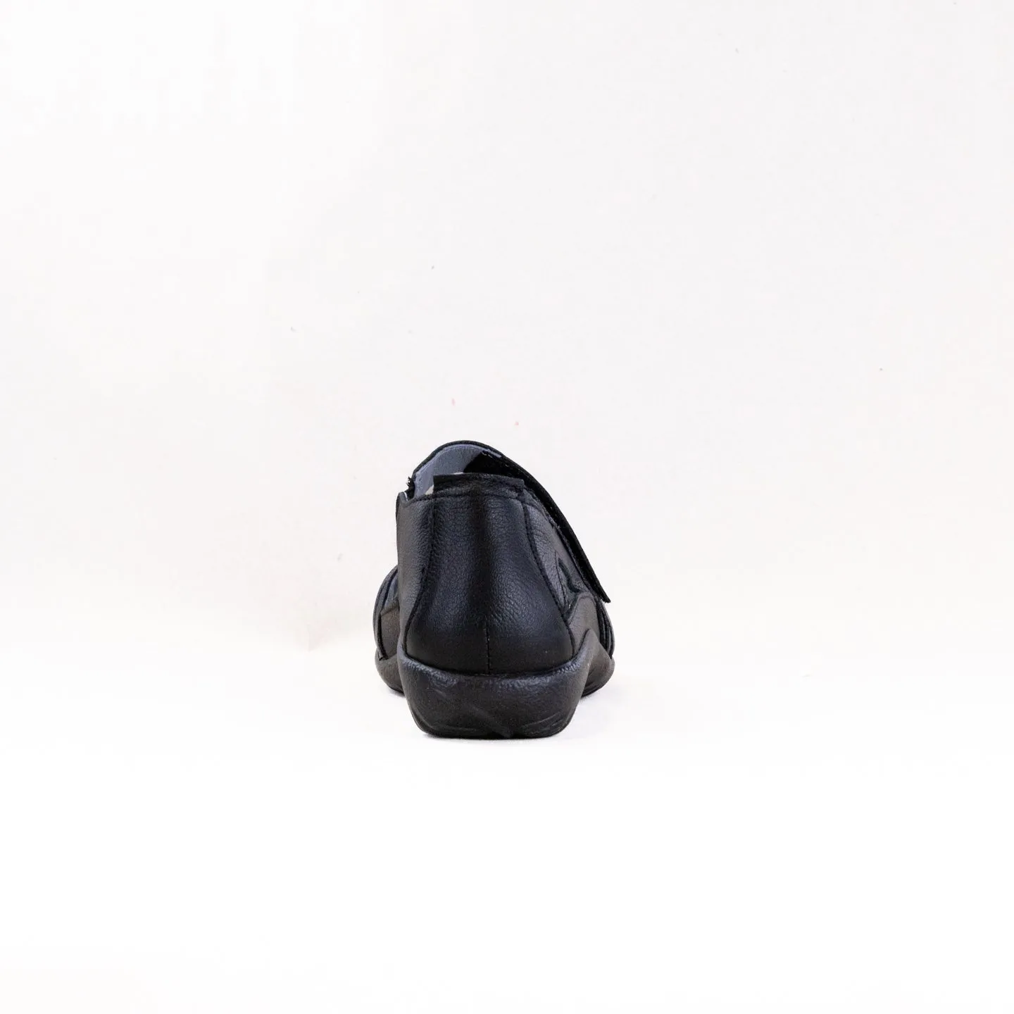 Naot Papaki (Women's) - Black Soft Leather Comfy Mood