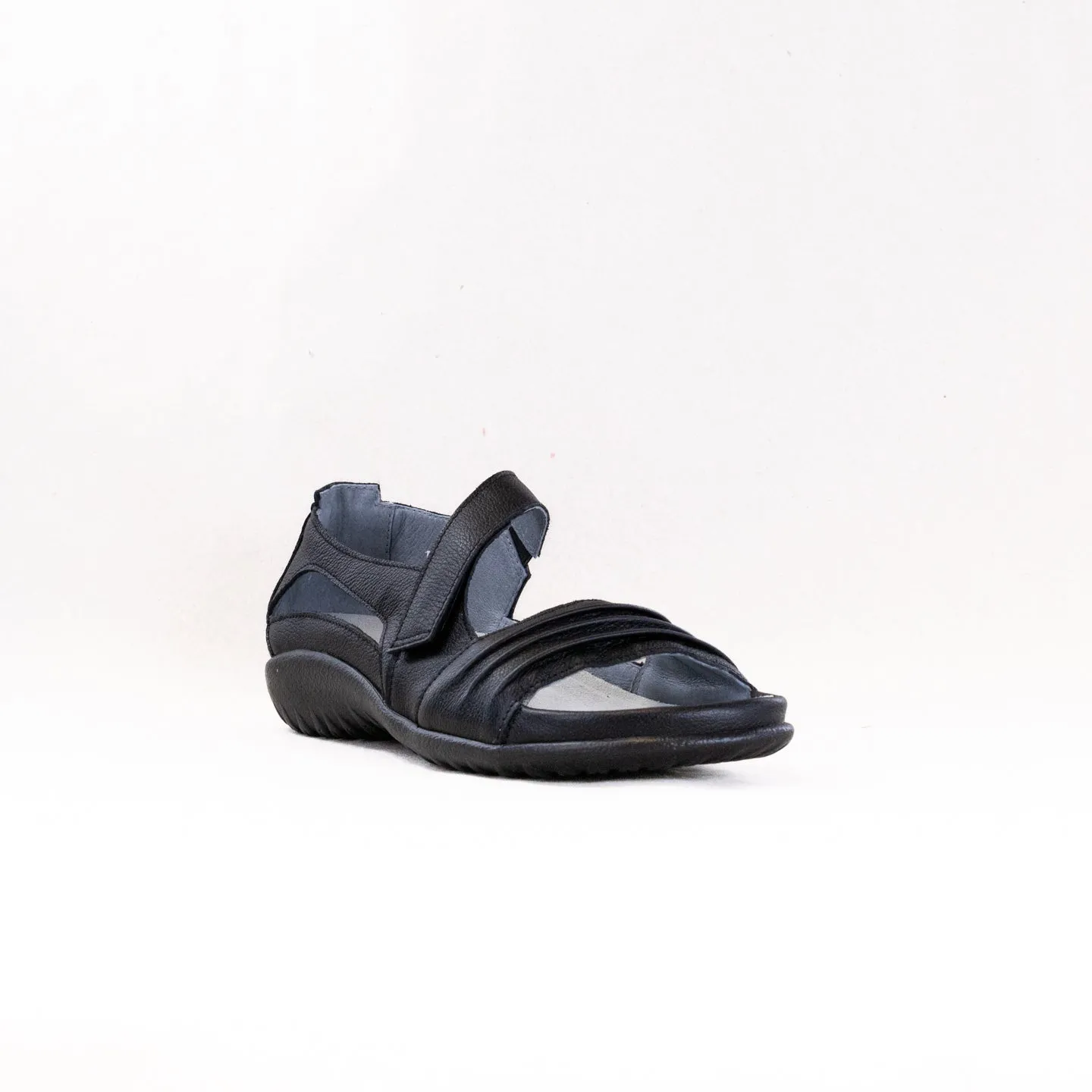 Naot Papaki (Women's) - Black Soft Leather Light Soul