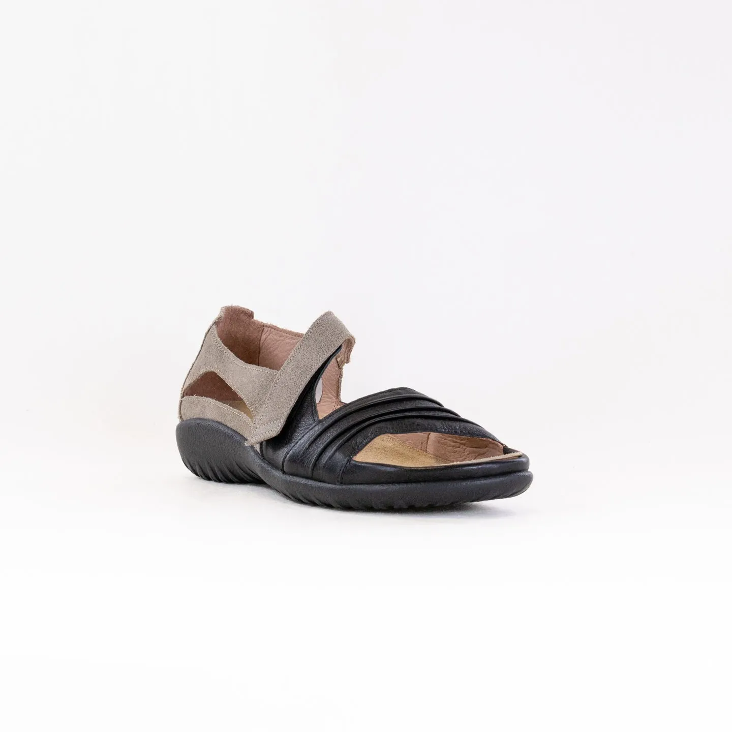 Naot Papaki (Women's) - Speckled Beige/Soft Black Leather Daily Feel