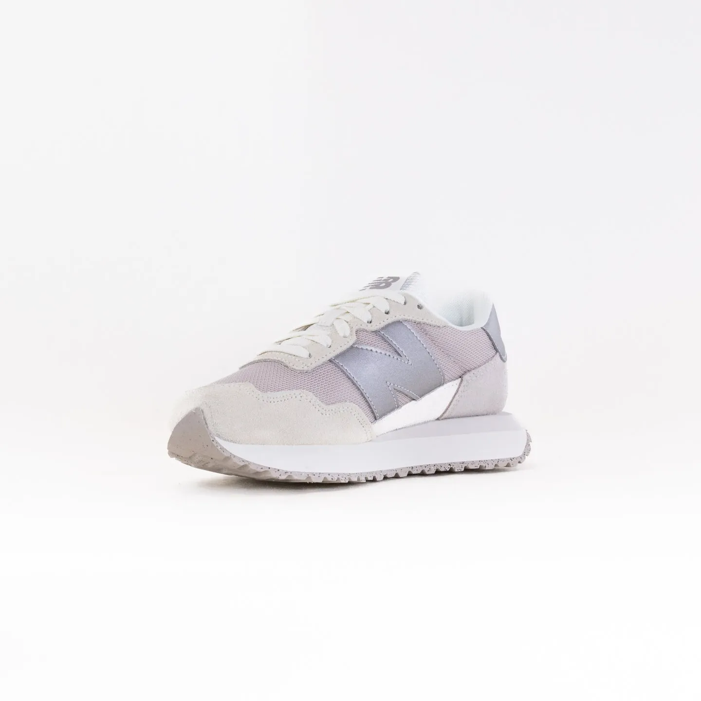 New Balance 237 (Women's) - MSB track grip
