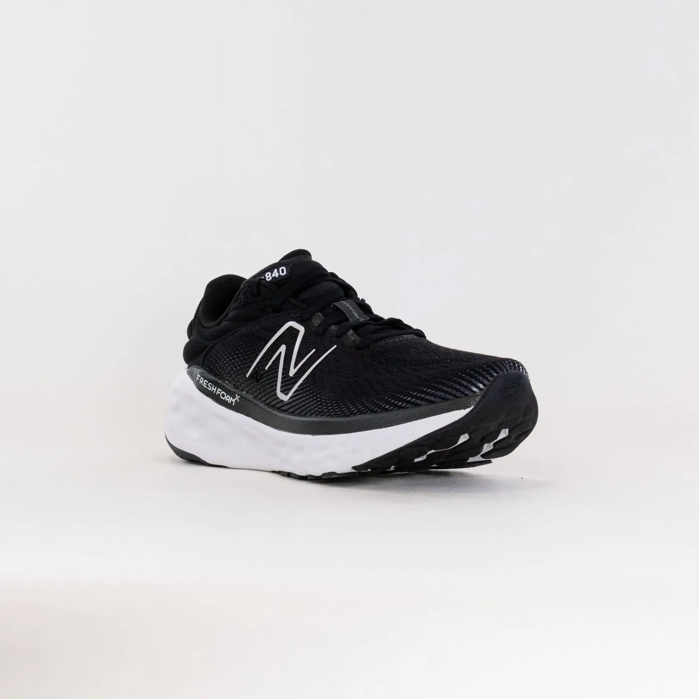 New Balance 840 Fresh Foam X V1 (Women's) - Black/White pace rhythm
