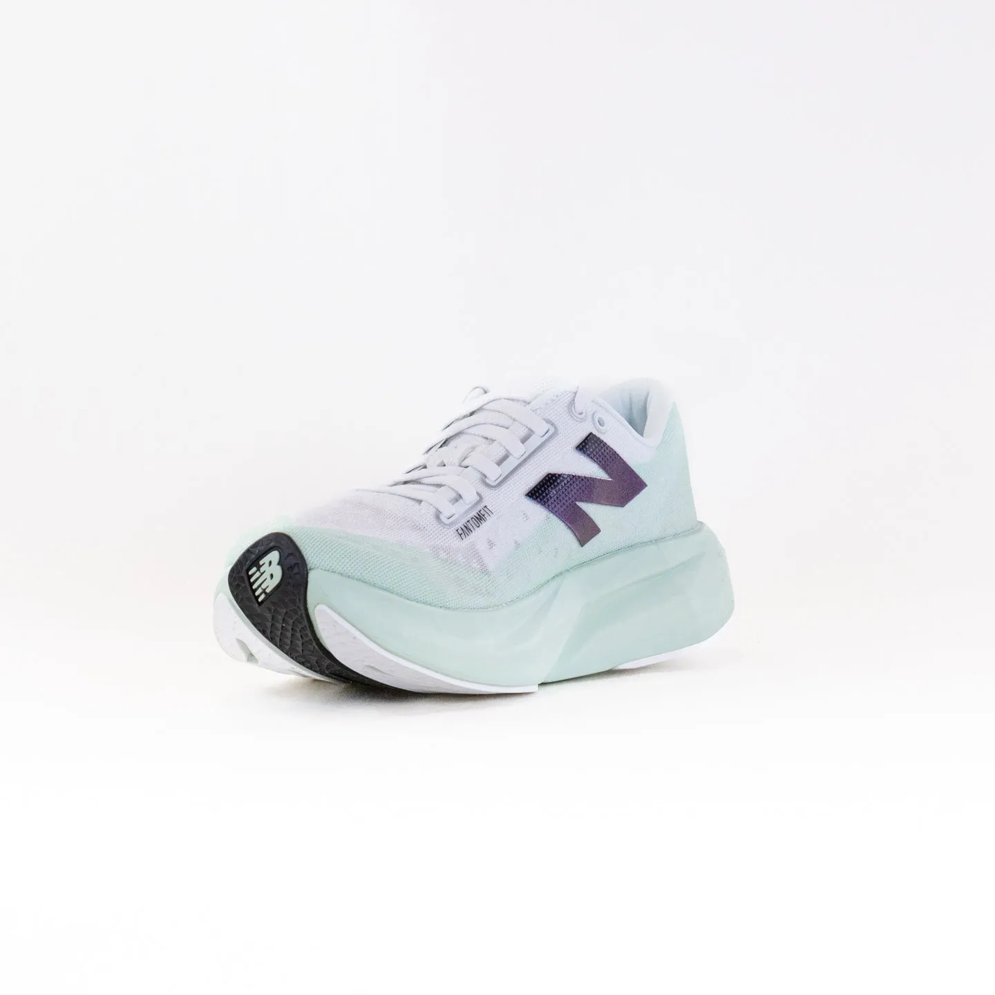 New Balance FuelCell Rebel v4 (Women's) - Green/White zone motion