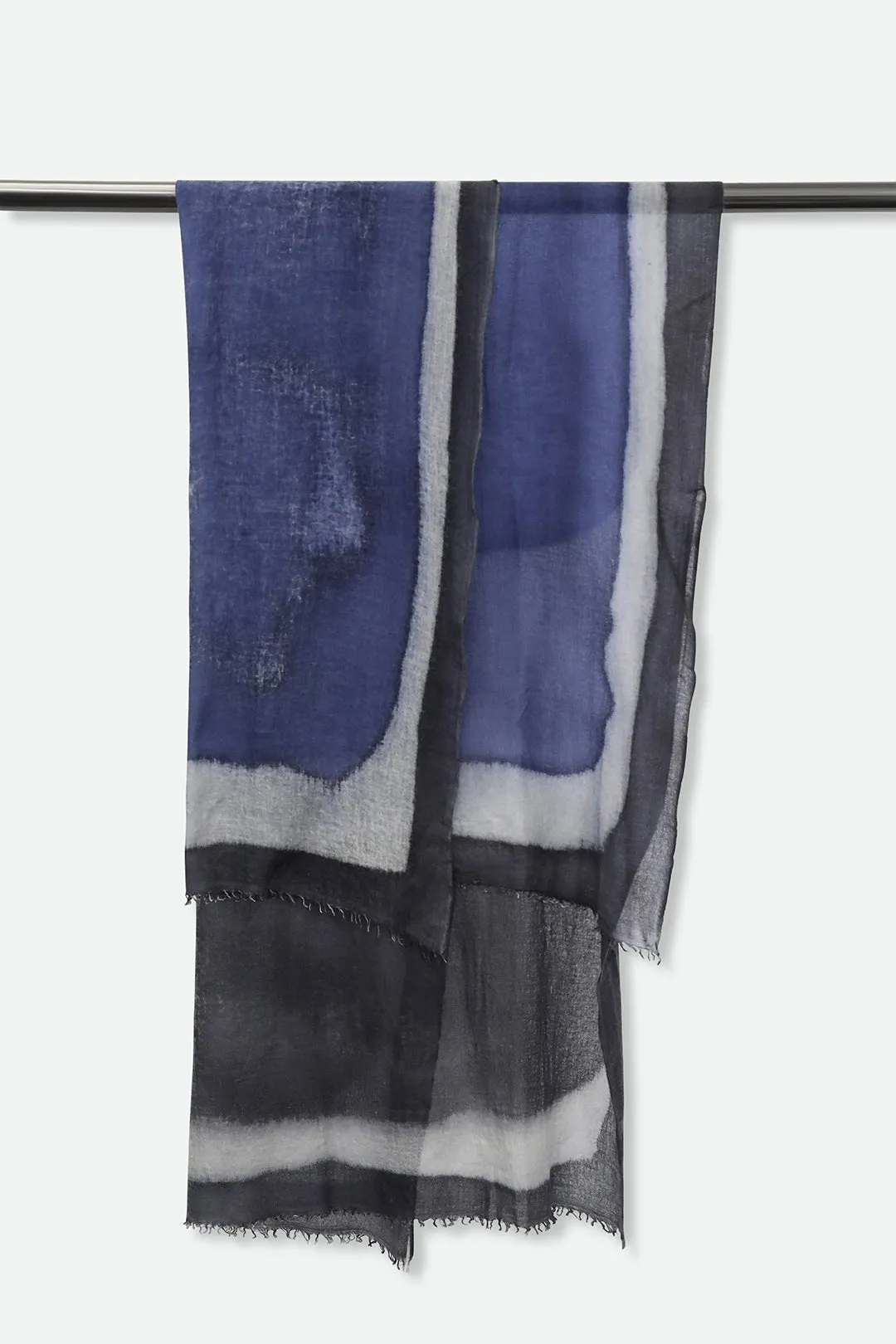NORDIC CITY SCARF IN HAND DYED CASHMERE smart touch