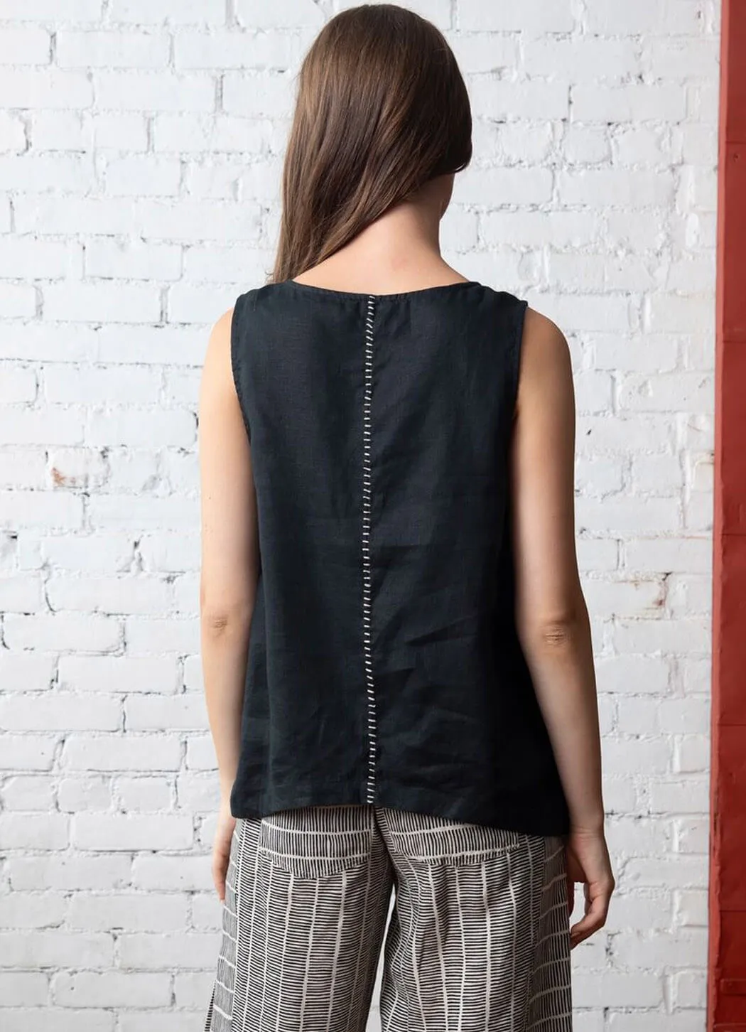 Olivia Seasonless Linen Stay Centered Tank smooth fit