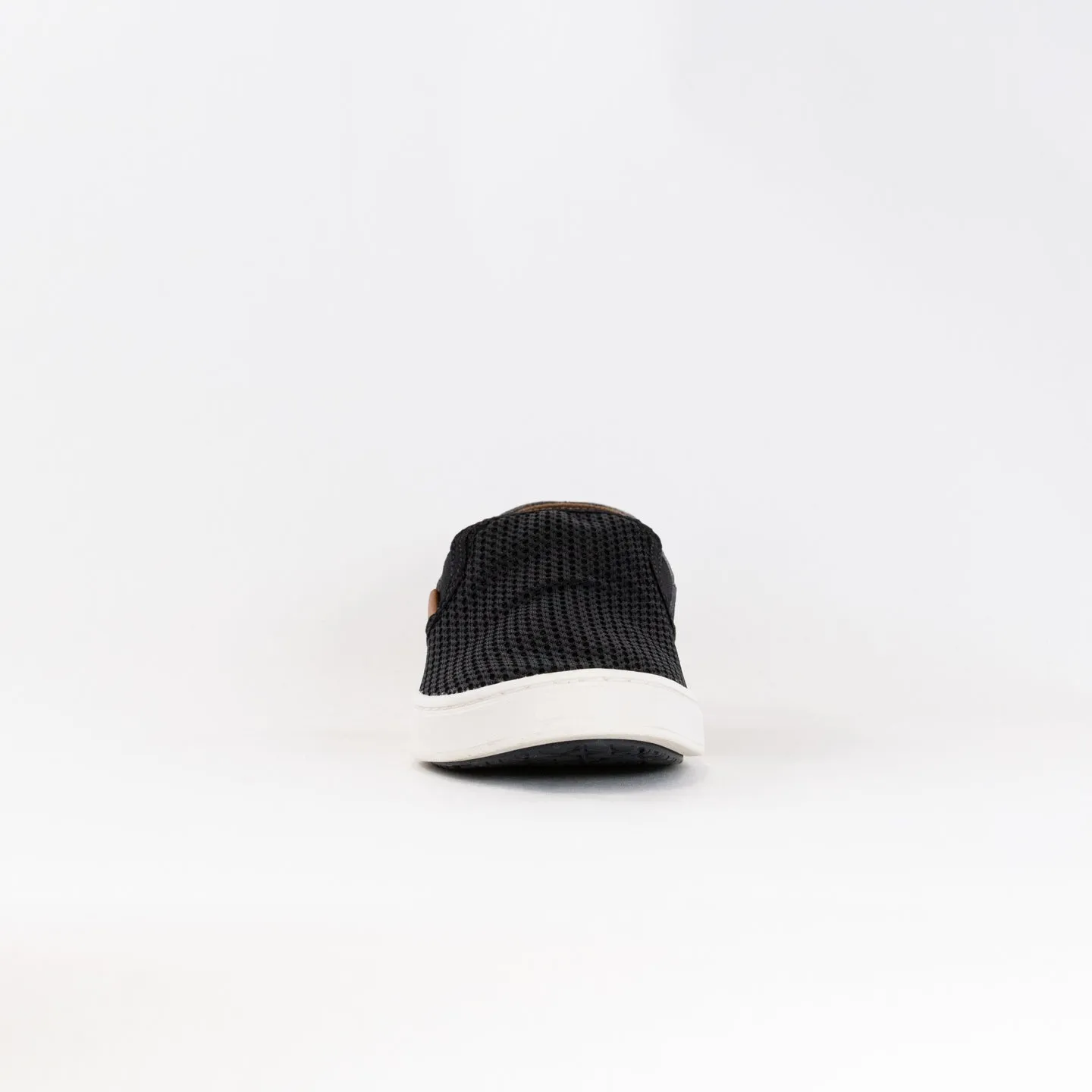 Olukai Pehuea (Women's) - Black/Black desert travel