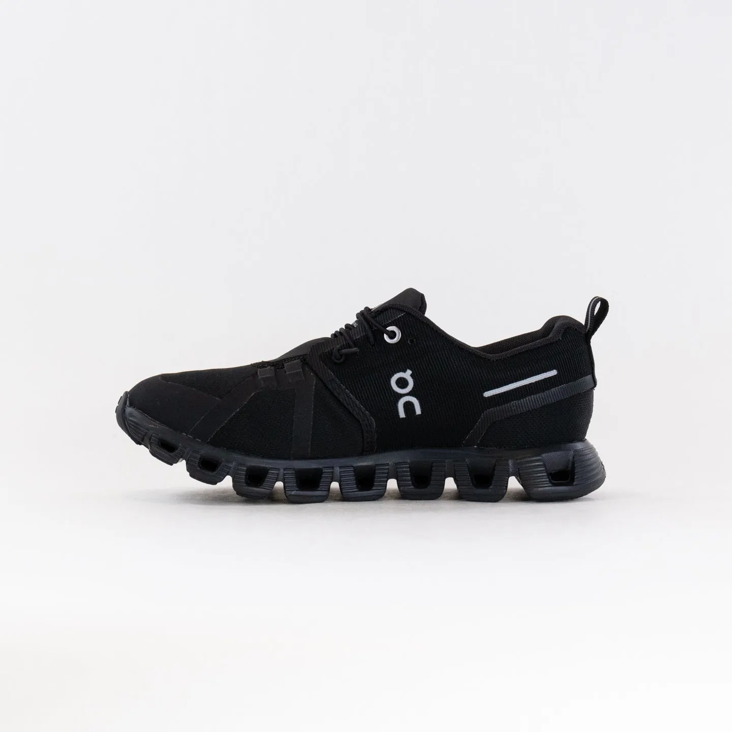 On Cloud 5 Waterproof (Women's) - All Black track vibe