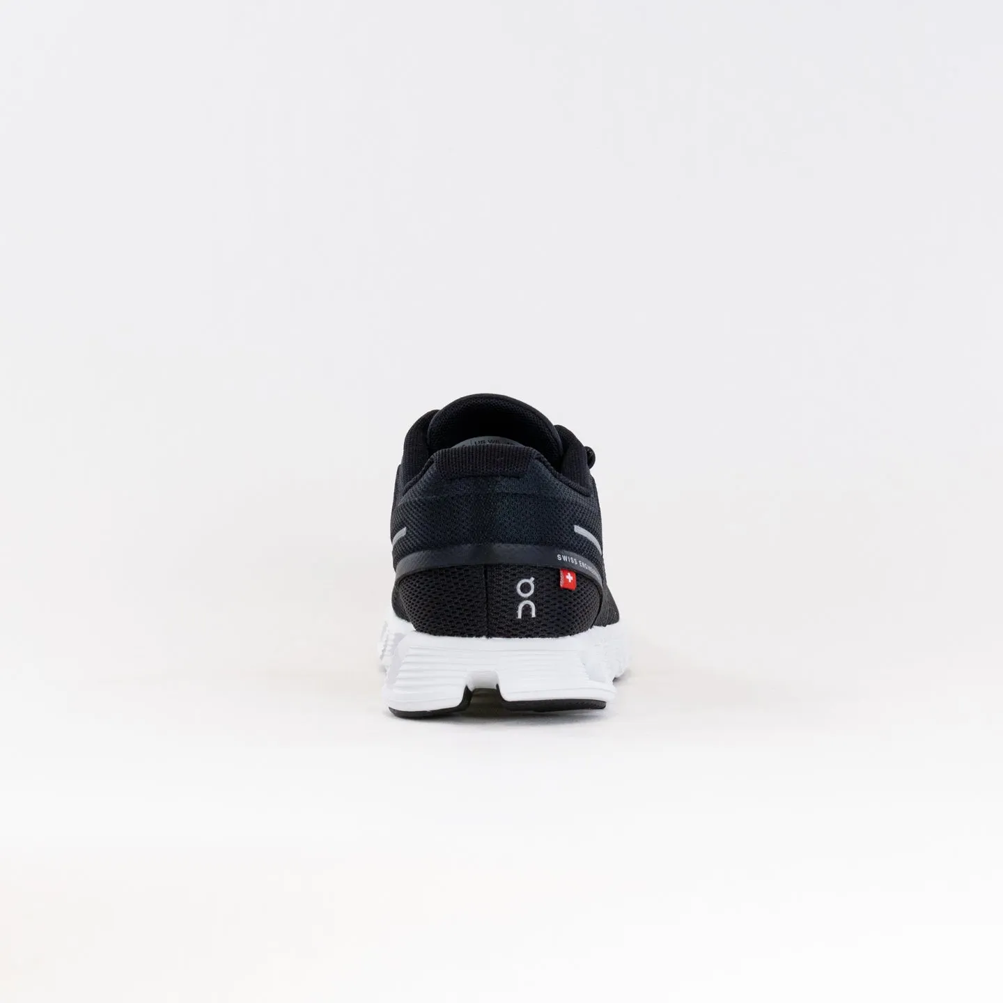 On Cloud 5 (Women's) - Black/White road thrill