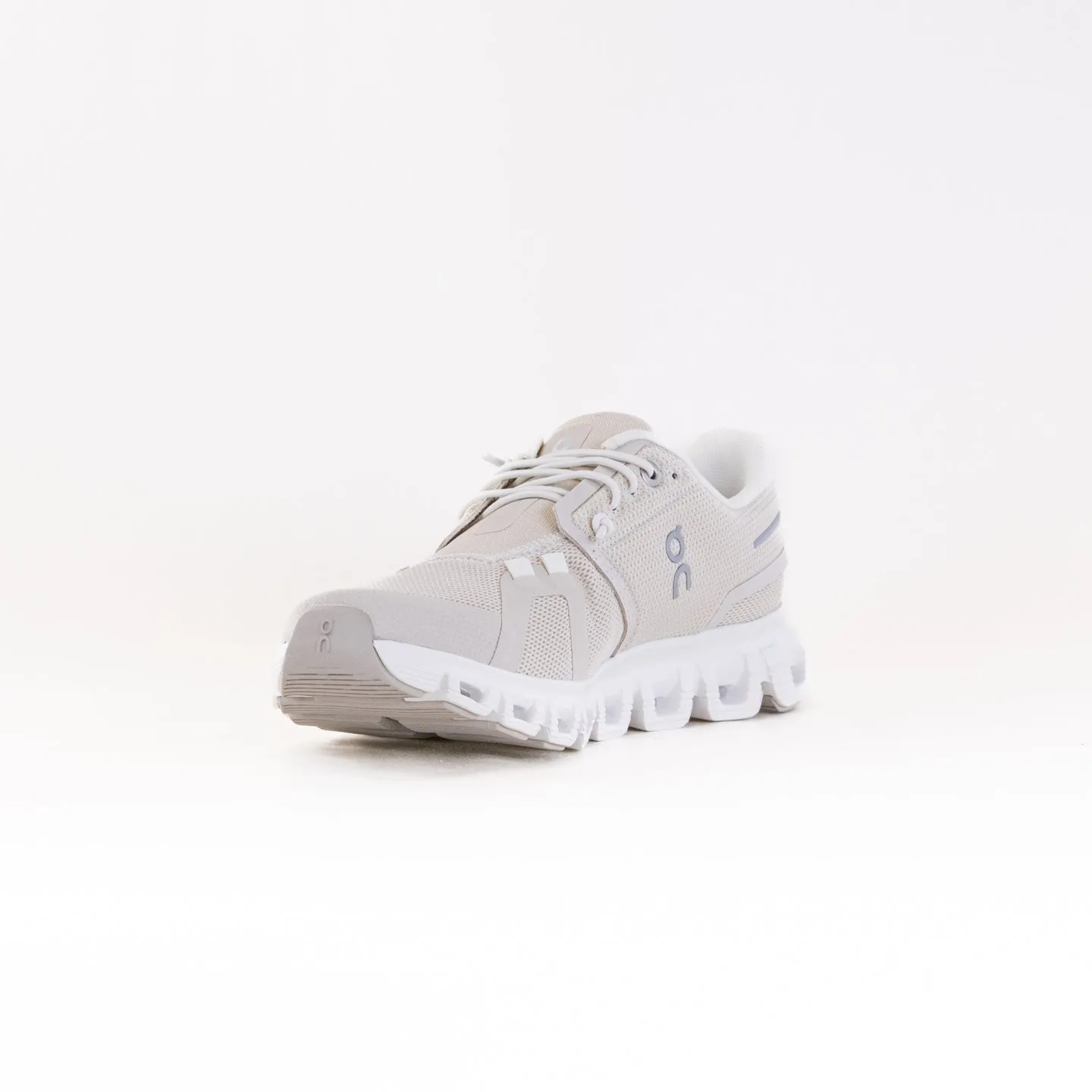 On Cloud 6 (Women's) - Pearl/White grip boost