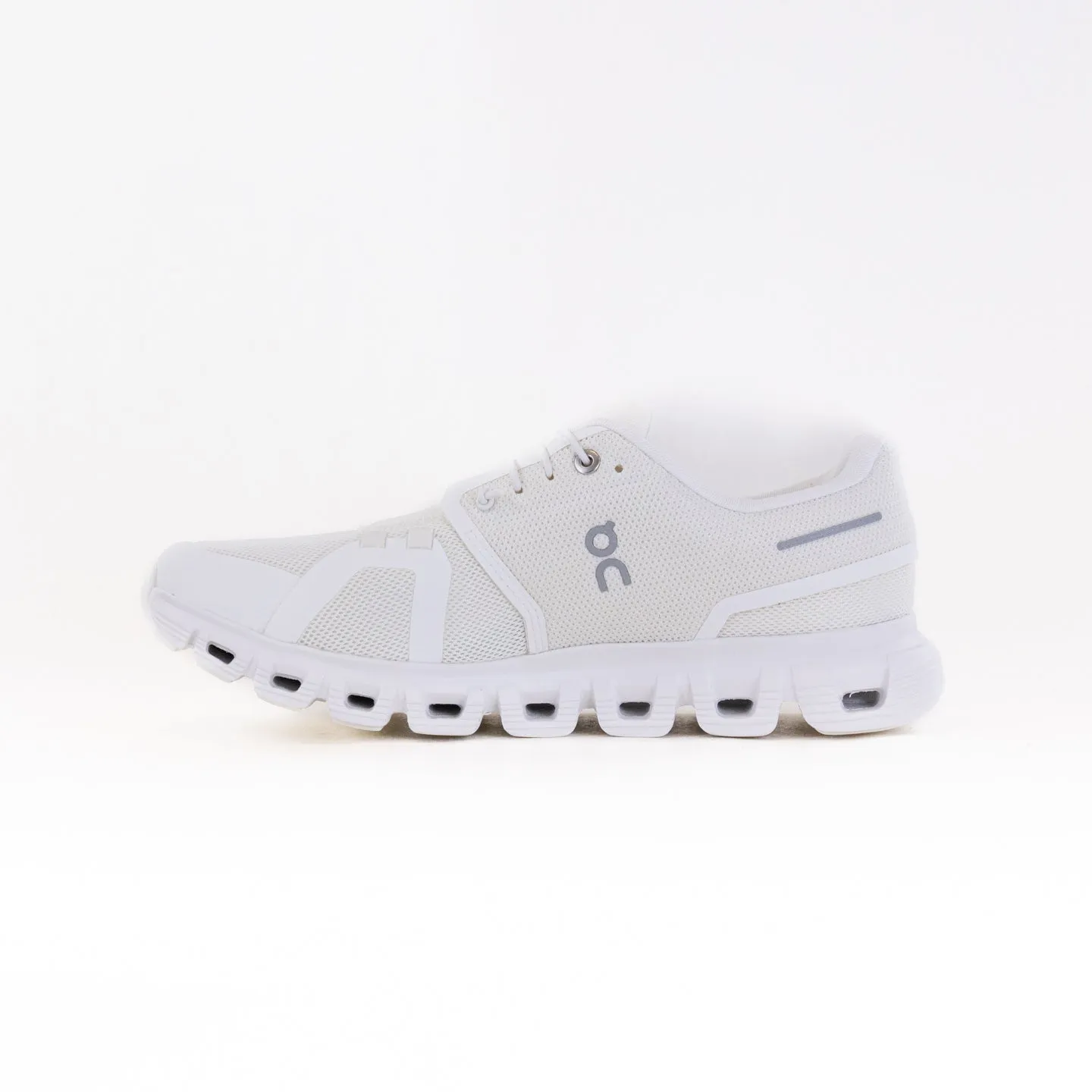 On Cloud 6 (Women's) - White/White ankle boost