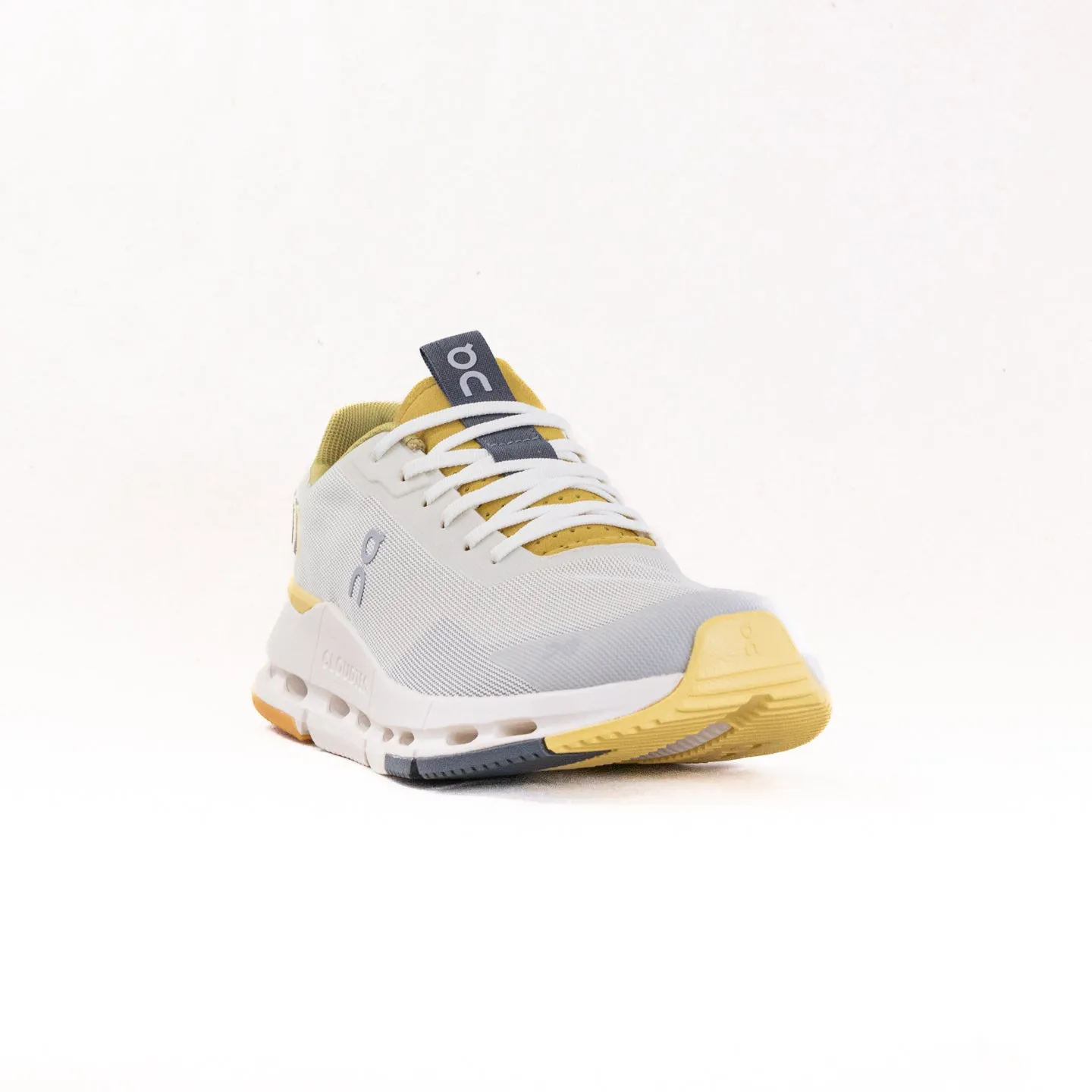 On Cloudnova Form 2 (Men's) - Ghost/Lense feet ride