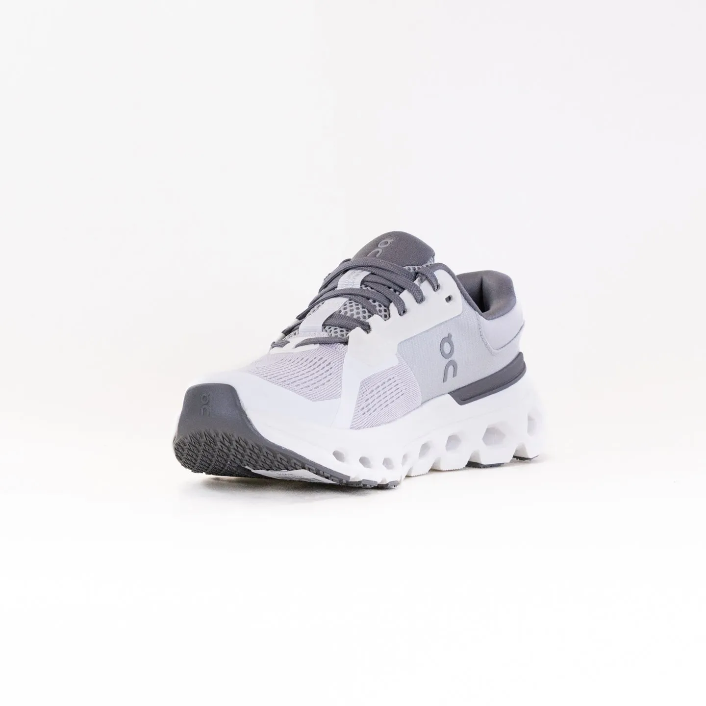 On Cloudrunner 2 (Women's) - Pearl/White training phase