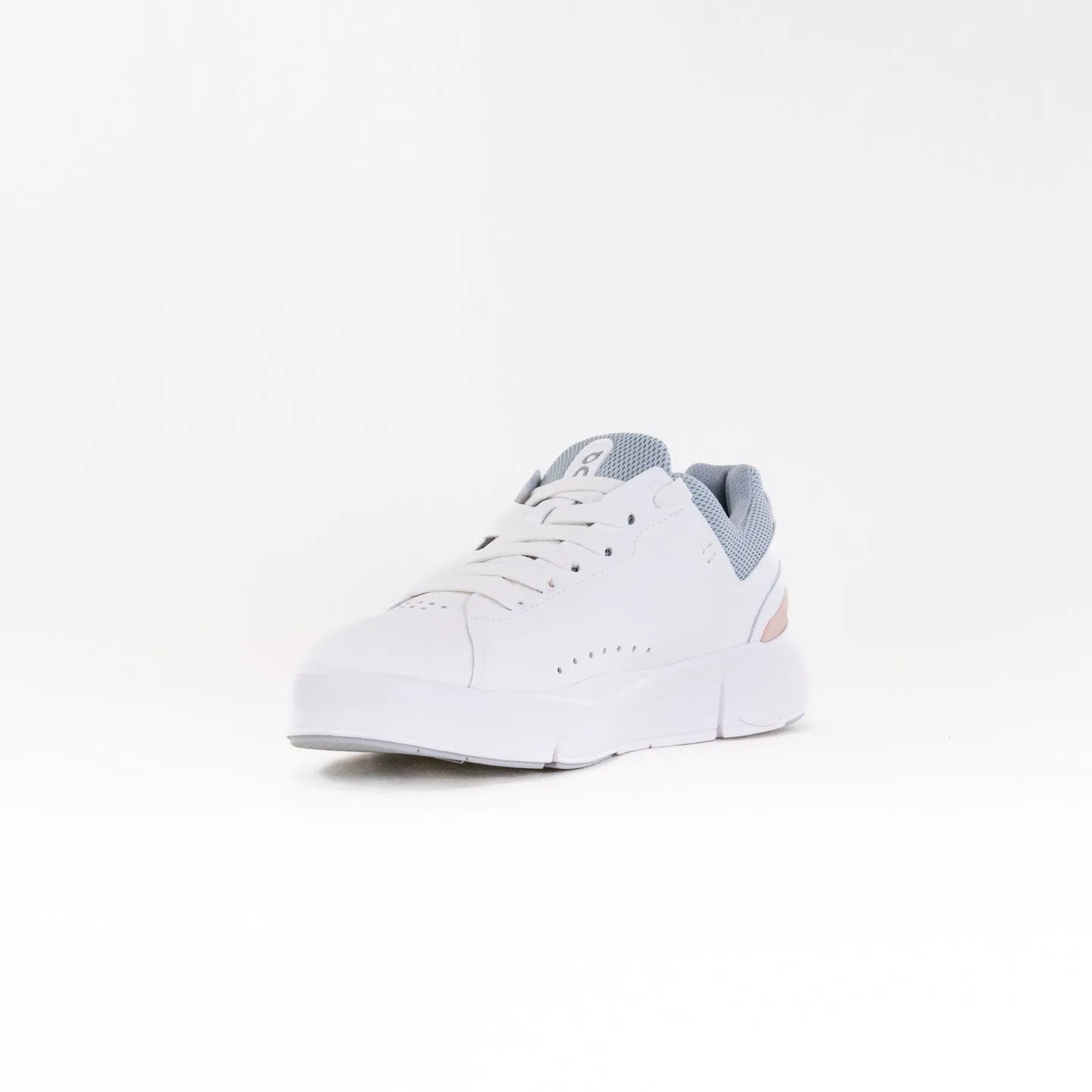 On The Roger Advantage (Women's) - White/Rosehip bounce back