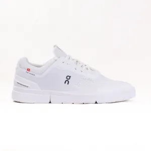 On The Roger Spin (Men's) - White/Black tough base On The Roger Spin (Men's) - White/Black seamless fit