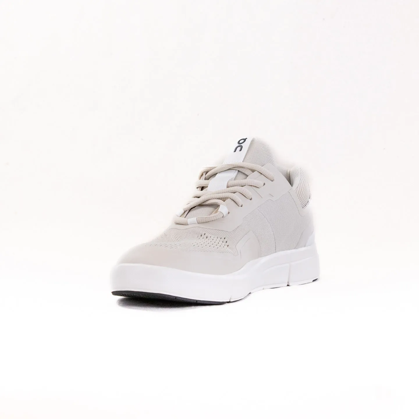 On The Roger Spin (Women's) - Sand/Ivory rubber base