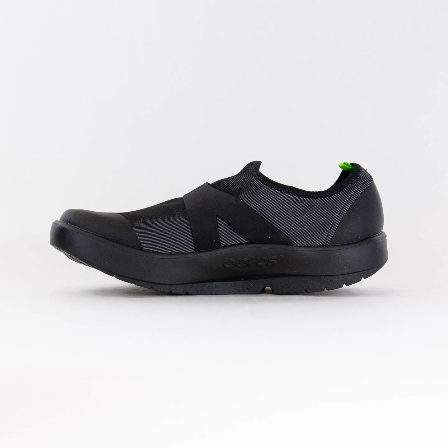 OOFOS OOmg Fibre Low (Men's) - Black/Grey dry terrain