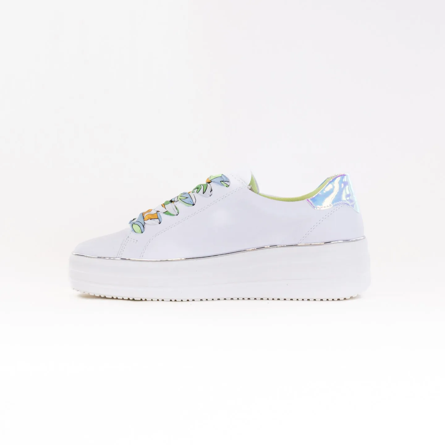 Remonte D1C06 Julika (Women's) - White/Silver day travel