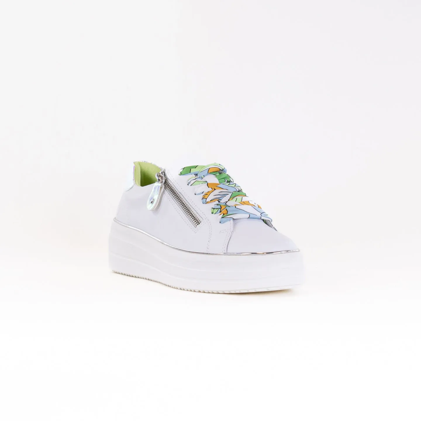 Remonte D1C06 Julika (Women's) - White/Silver trail lover