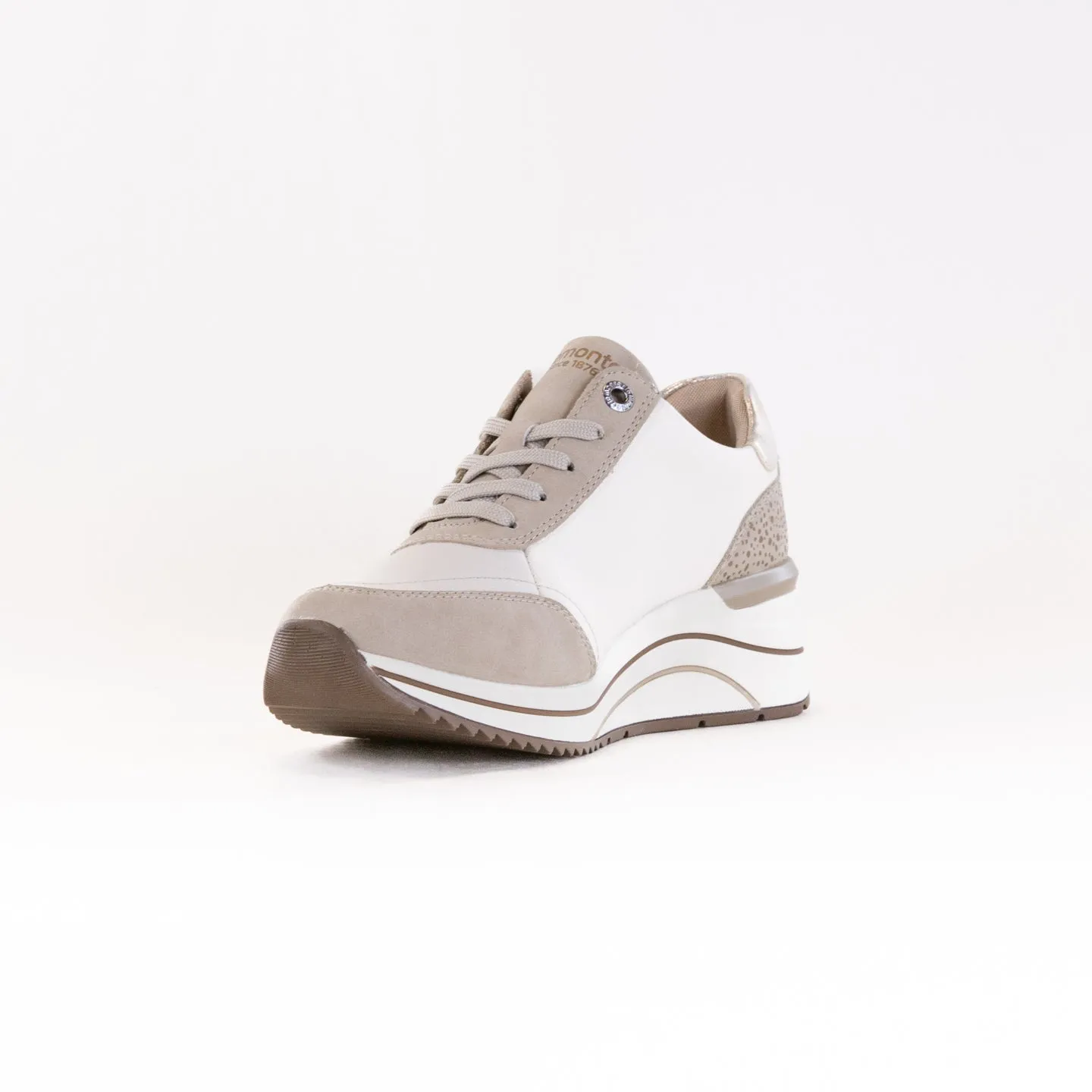 Remonte Eleni 03 (Women's) - Beige rock climb