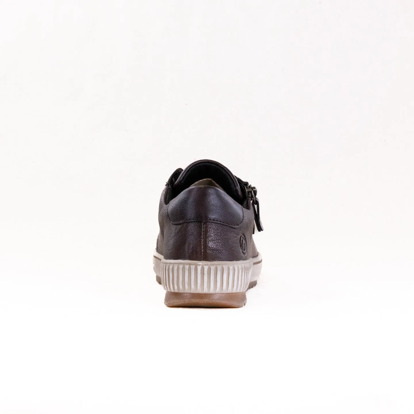 Remonte Maditta D0700-25 (Women's) - Havanna/Havanna offroad use