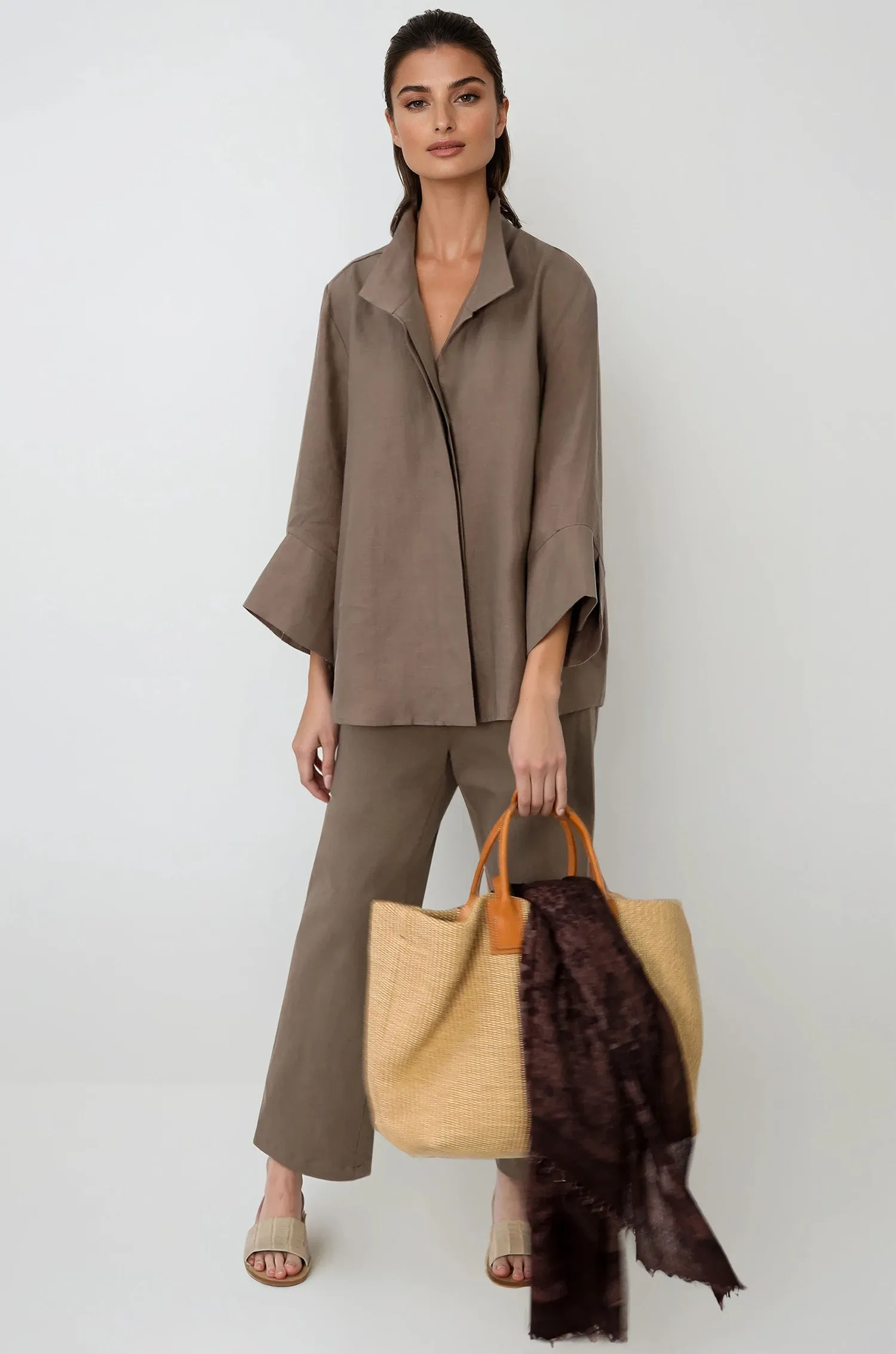 SANDRINE WIDE-CUFF SHIRT IN ITALIAN LINEN balance life