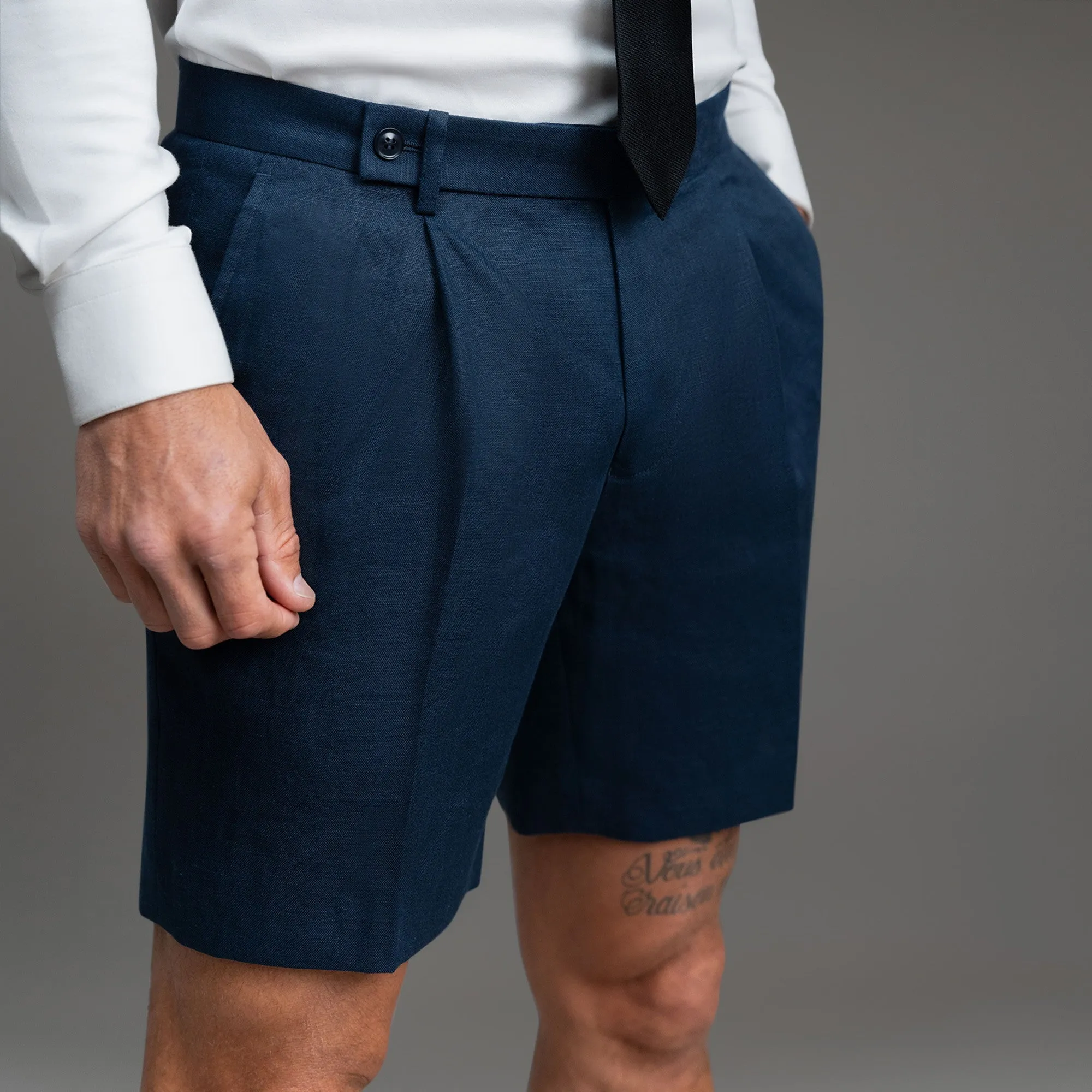 Soho Linen Shorts clean setup