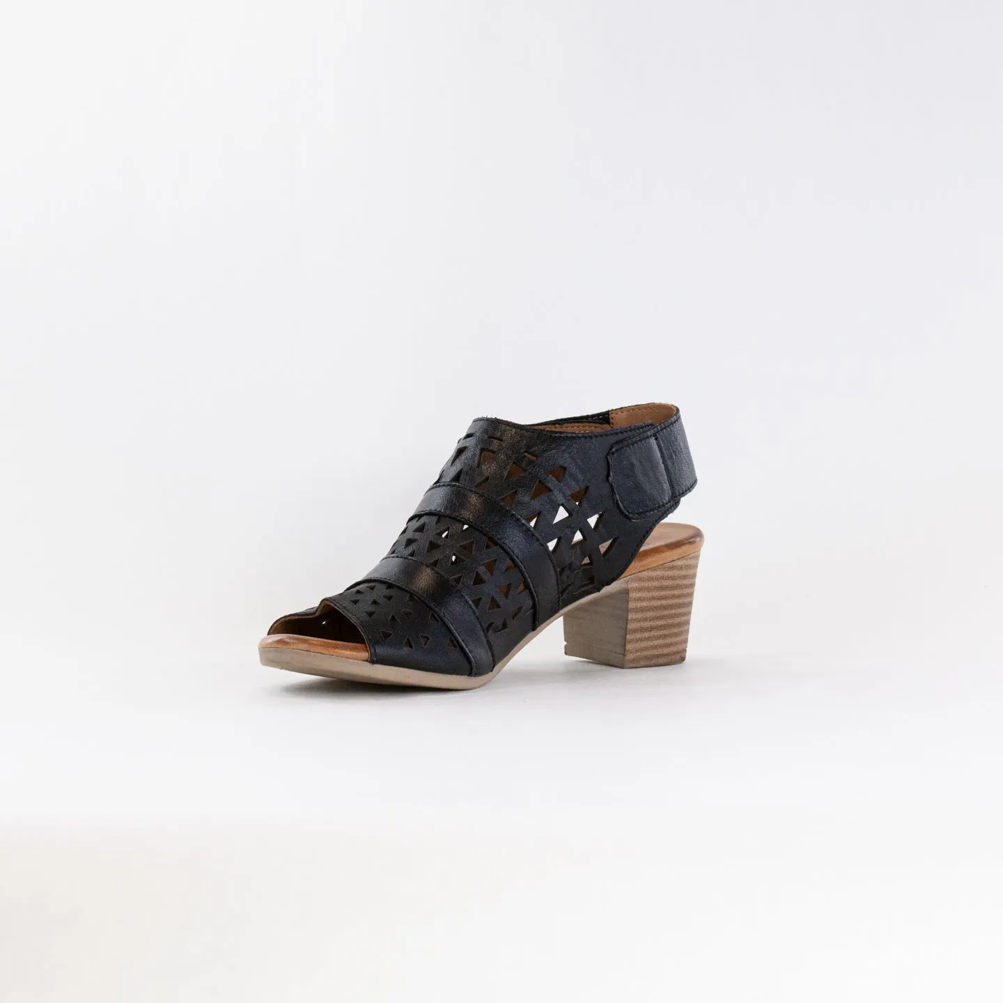 Spring Step Dorotha (Women's) - Black Pool Day