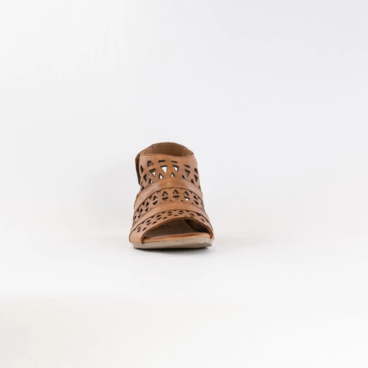 Spring Step Dorotha (Women's) - Brown foot contour