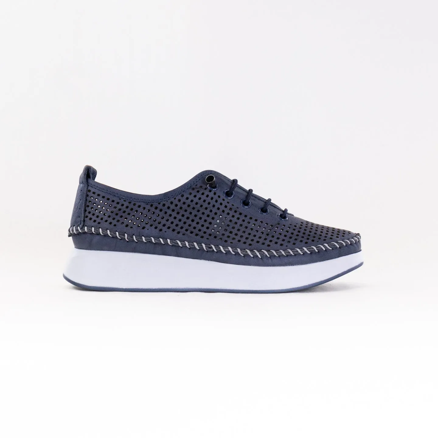 Spring Step Eastwood (Women's) - Navy universal appeal