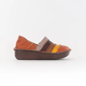 Spring Step Firefly (Women's) - Camel Multi terrain plus Spring Step Firefly (Women's) - Camel Multi breathable mesh